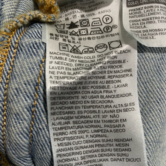 Levi's Jean Jacket - Picture 6 of 9